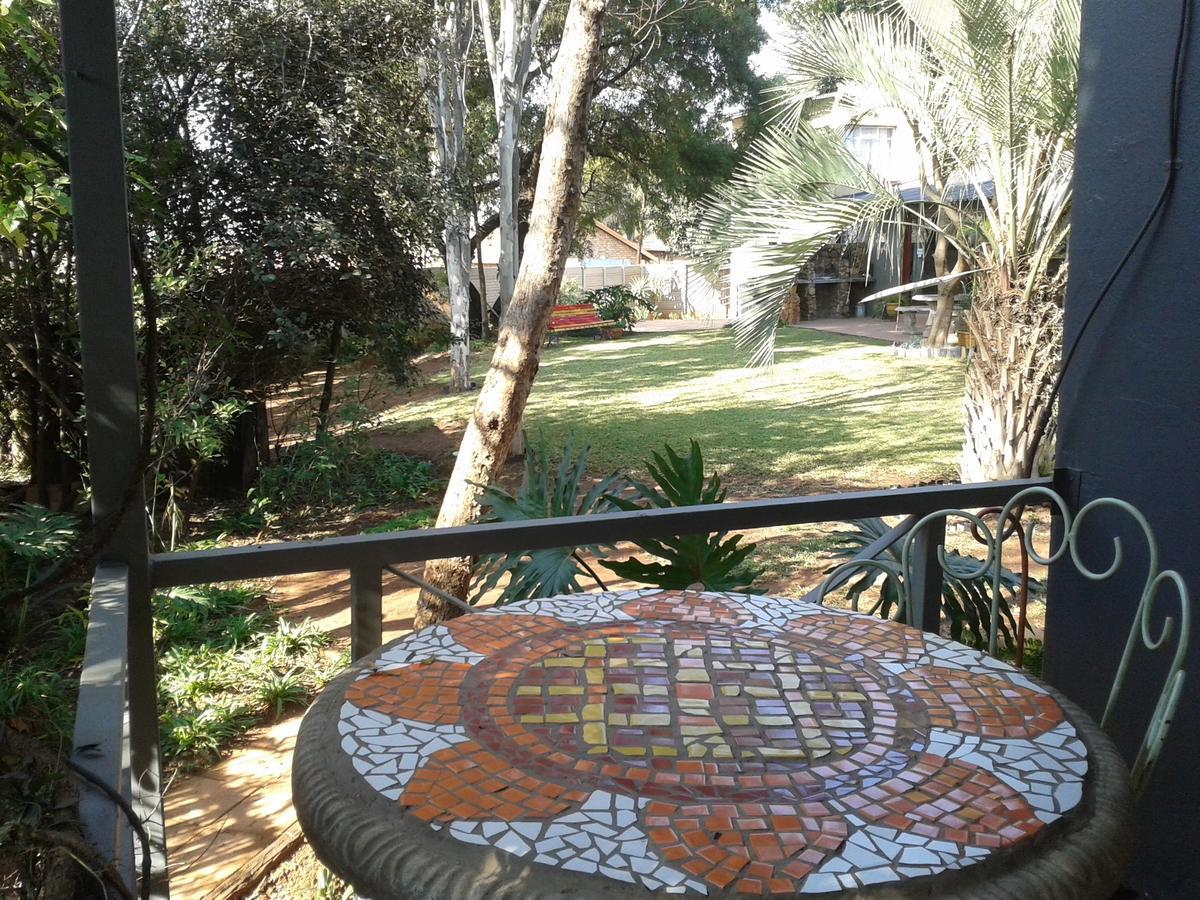 Adam'S Eden Guest House Pretoria-Noord Buitenkant foto